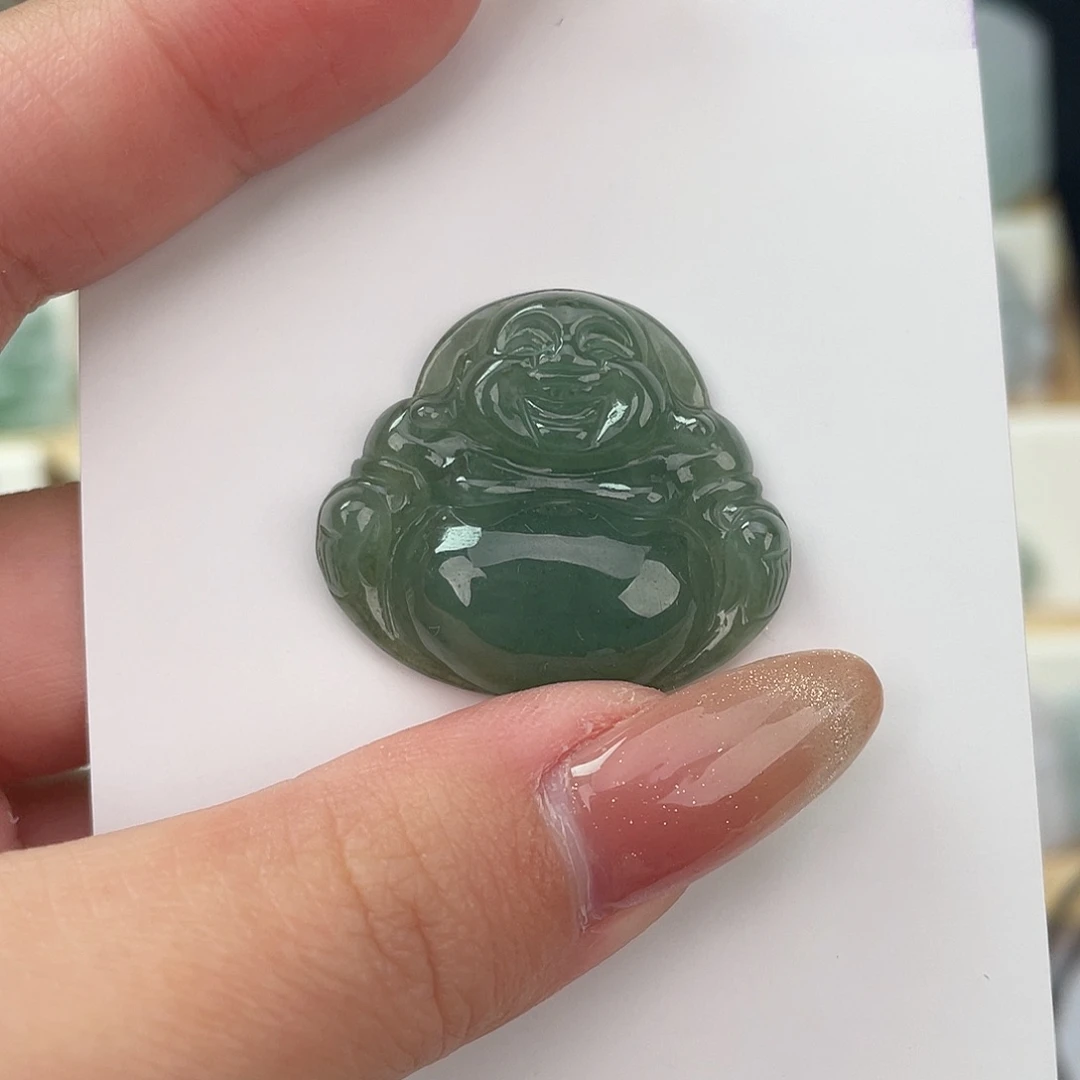翡翠未镶嵌颈饰佛公