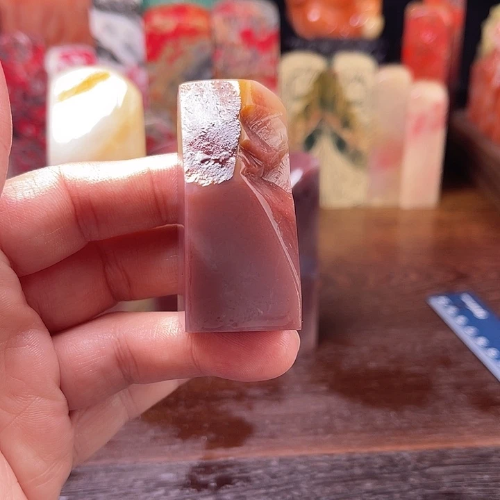 老挝石偏远满百包邮