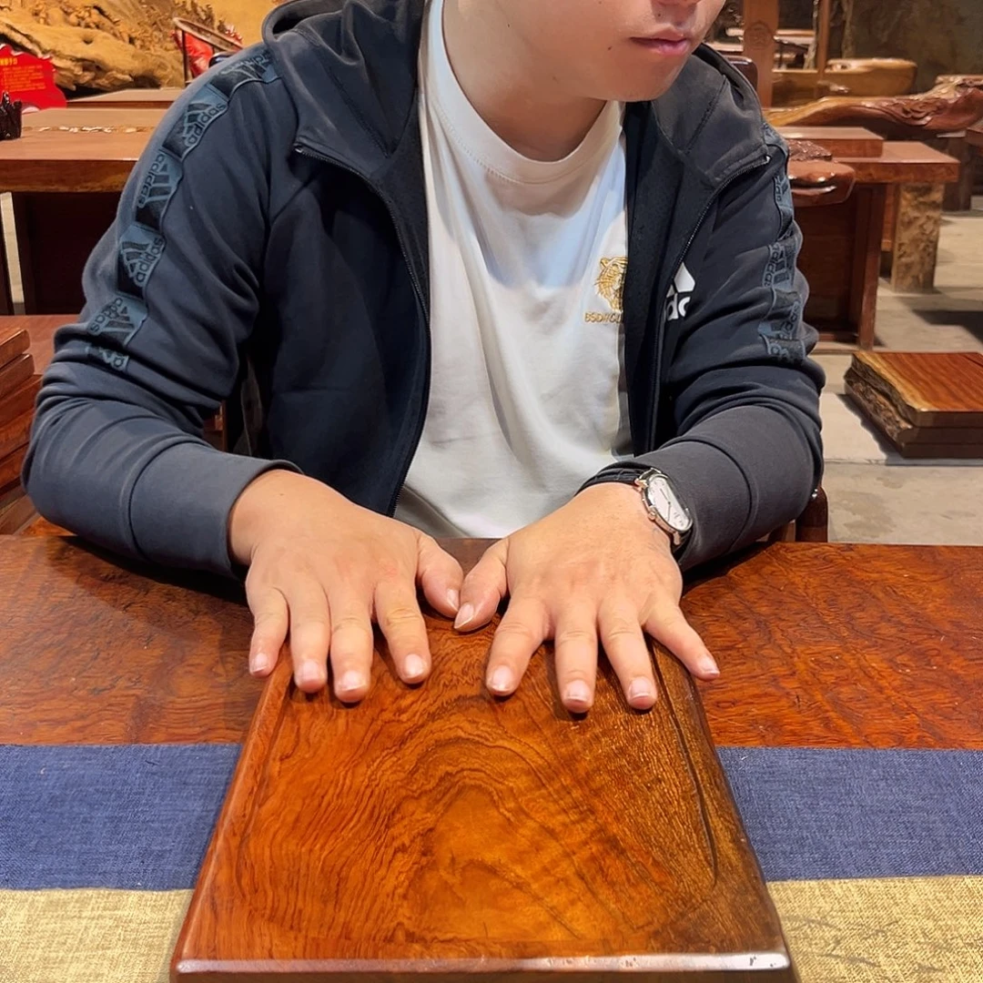 玉木（非红木类）巴花学名古夷苏木