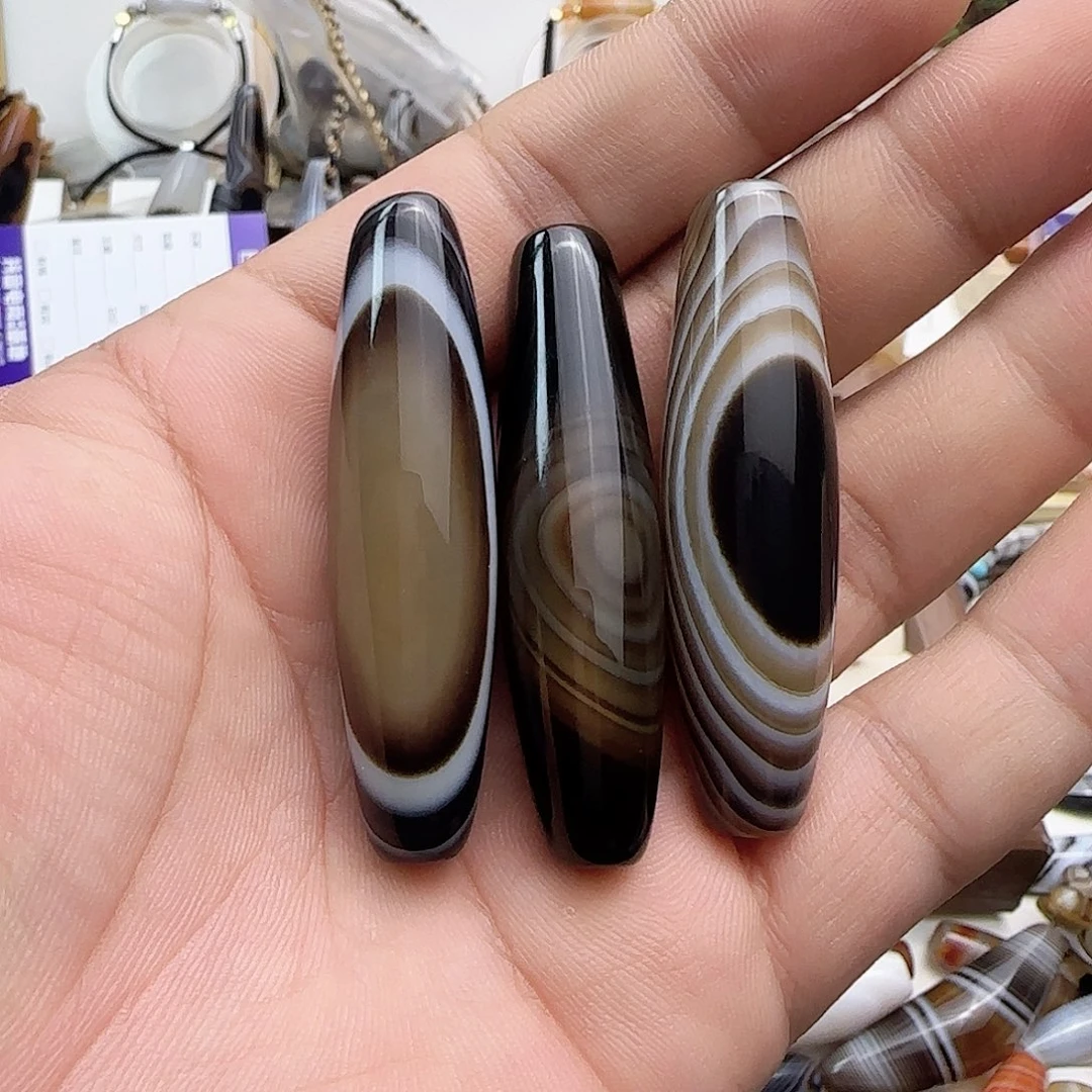 玛瑙/玉髓颈饰未镶嵌悟**语