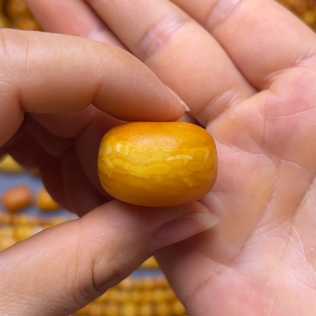 琥珀未镶嵌吊坠(不含链)