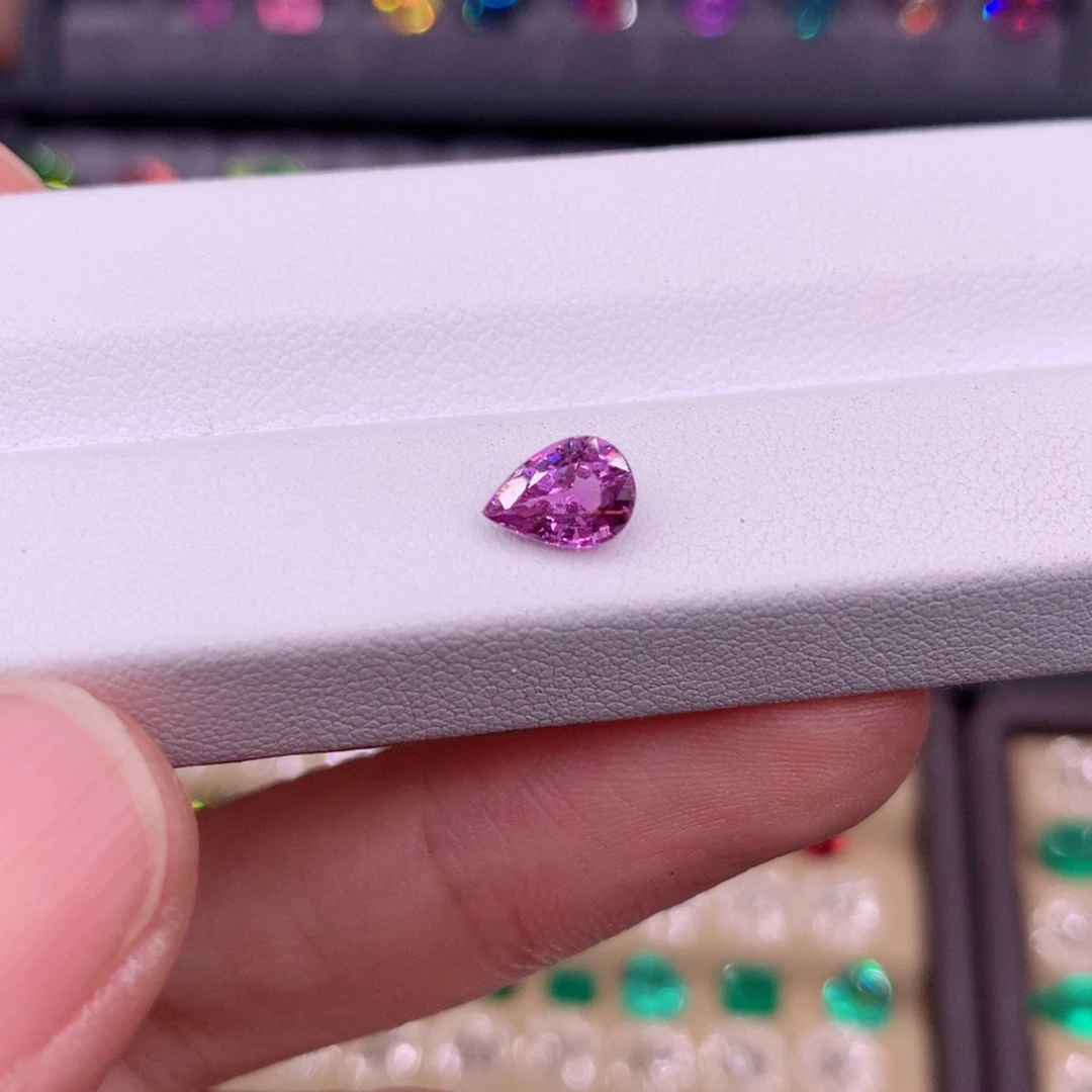 彩色蓝宝石裸石未镶嵌