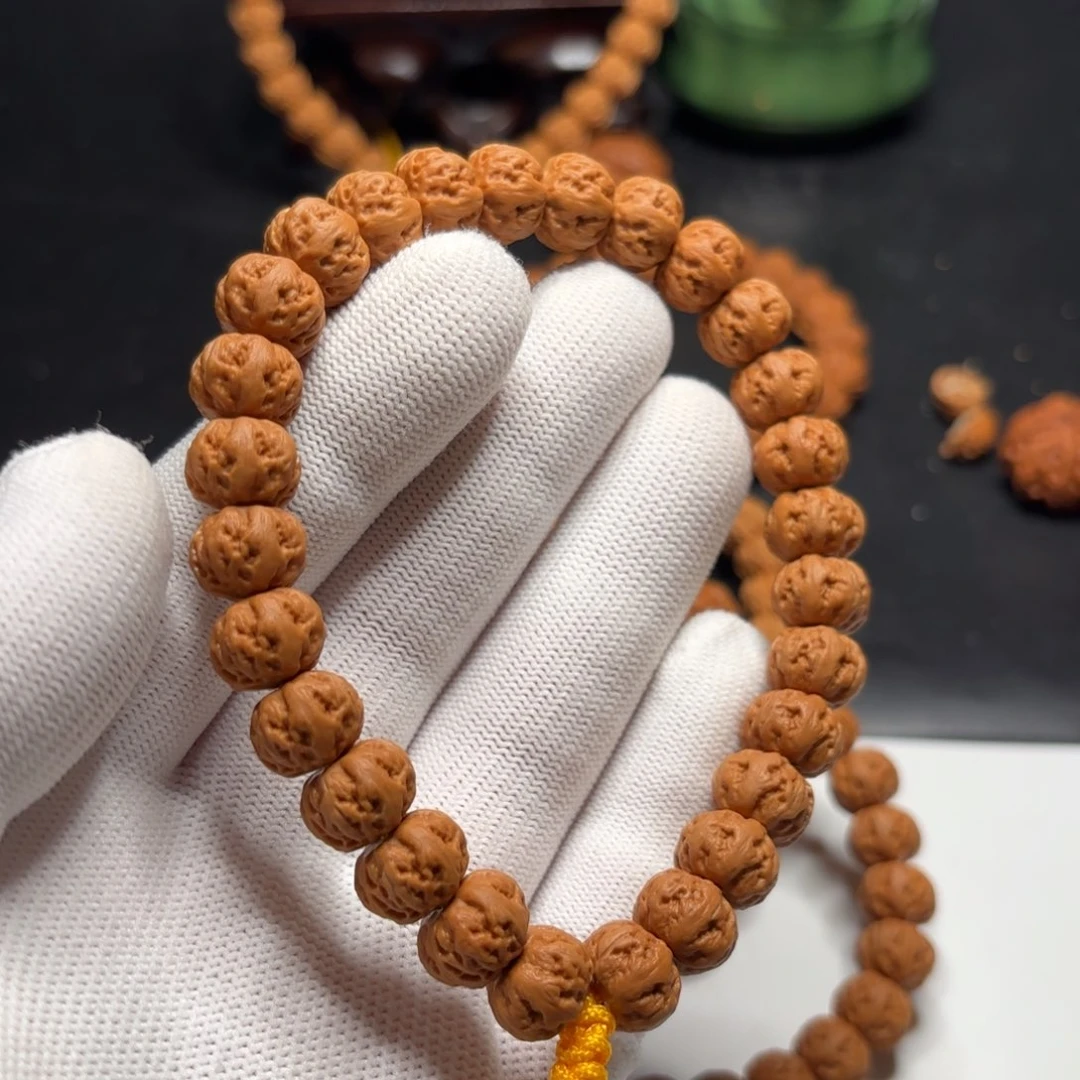 猴头核桃手串笑***Q猴头核桃雕刻京八棱