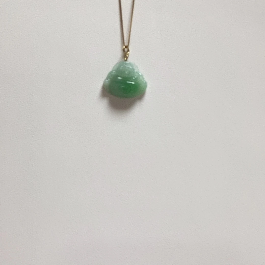 翡翠18K金镶嵌颈饰佛
