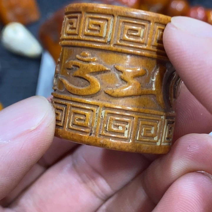 滴血莲花菩提吊坠