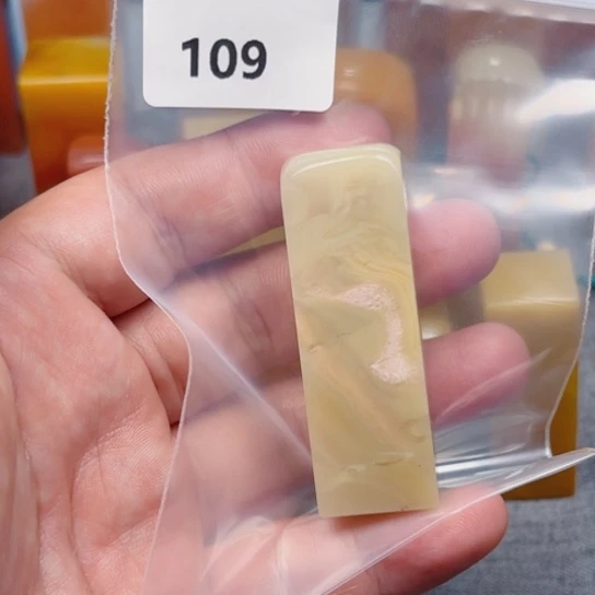 老挝石初*老挝石结晶