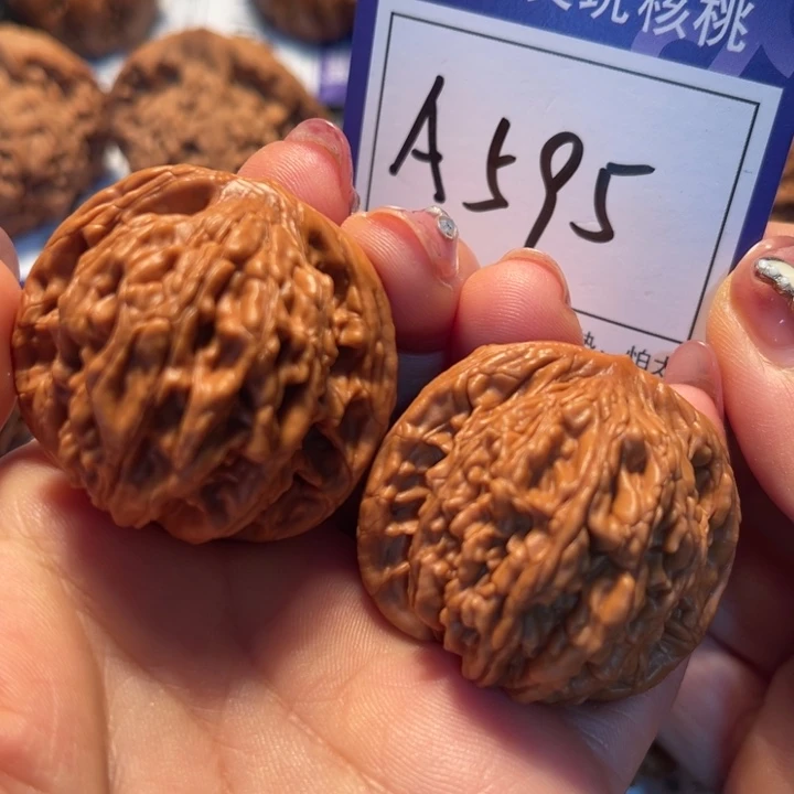 把件桃核40虎头A595