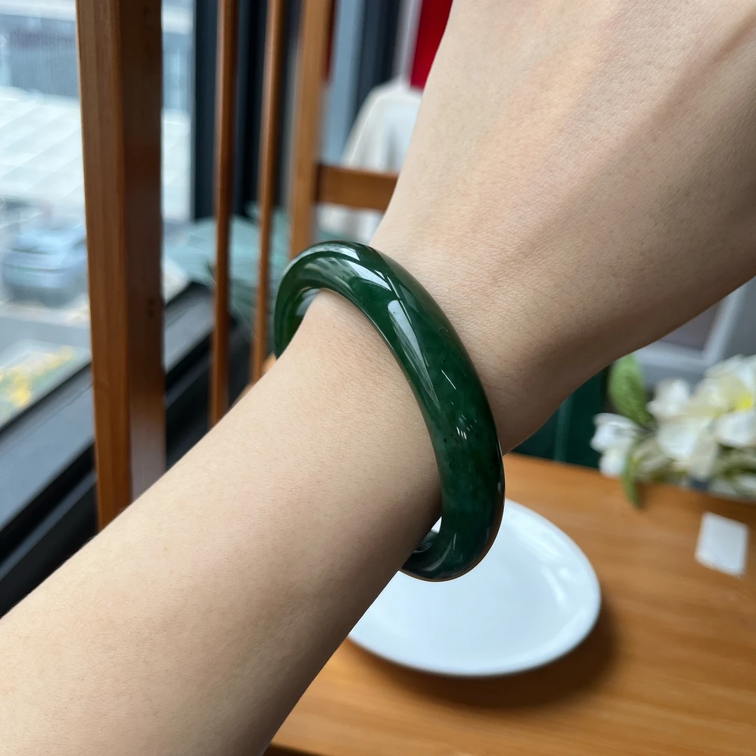 【郭老师】碧玉宽条手镯（条宽约12mm）