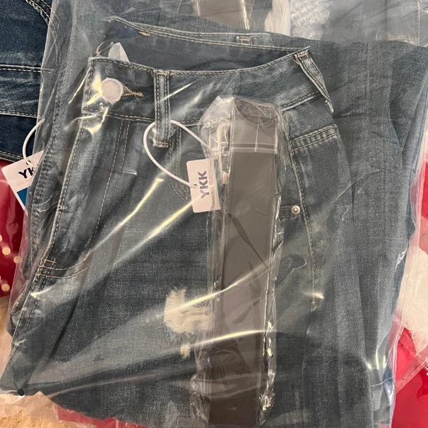 [ Caaa ] 夏天不能少的百搭基础款软牛仔裤 破洞卷边