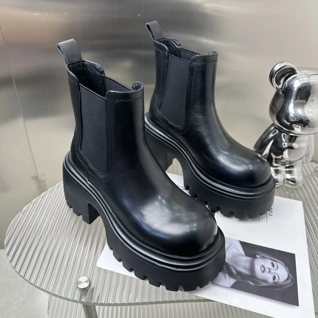 英伦风洋气真皮厚底切尔西靴2025秋冬新款爆款中筒女靴百搭增高短