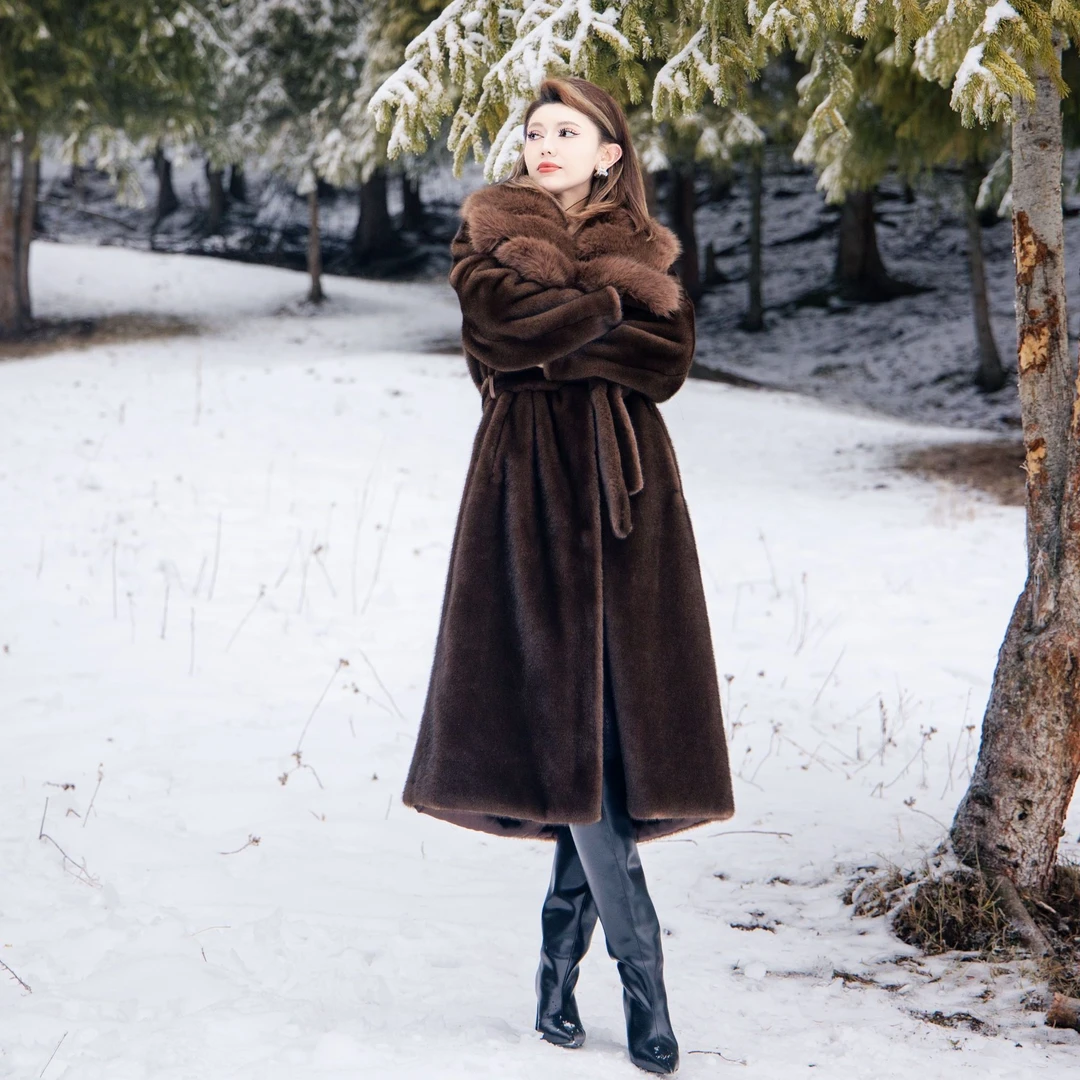 KMDIL新款气质贵气环保草草外套长款独特百搭洋气时尚重工068