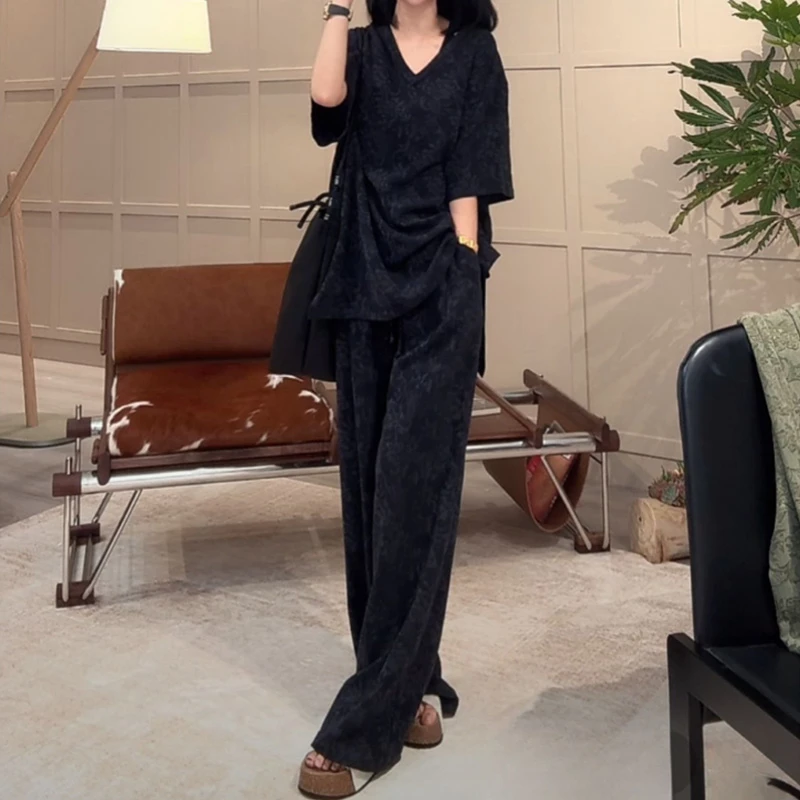 炸街减龄时尚套装2025夏季盐系穿搭小众设计高级感阔腿裤两件套