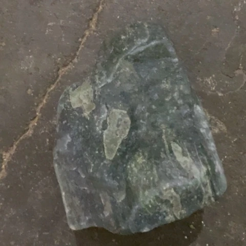 未镶嵌和田玉（糖玉）挂件