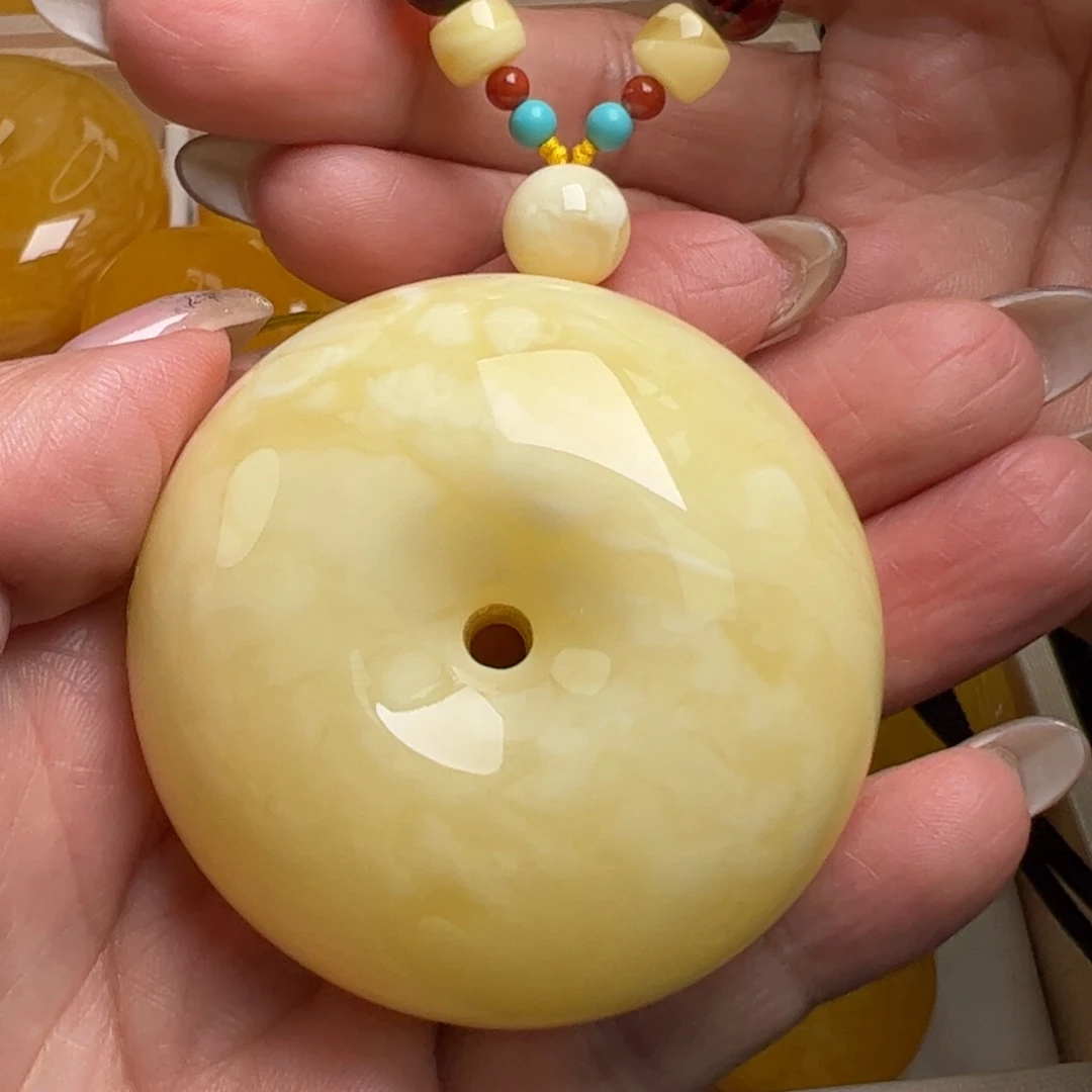 蜜蜡未镶嵌毛衣链无烤色无优化无补胶无煮蜜无覆膜无辐照