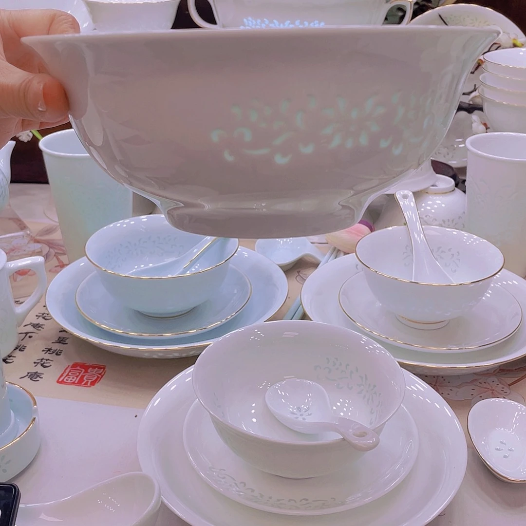 瓷景德镇玲珑瓷汤碗