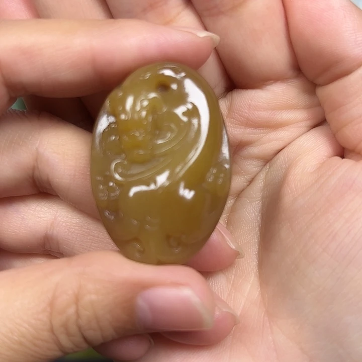 和田玉（黄玉）未镶嵌颈饰