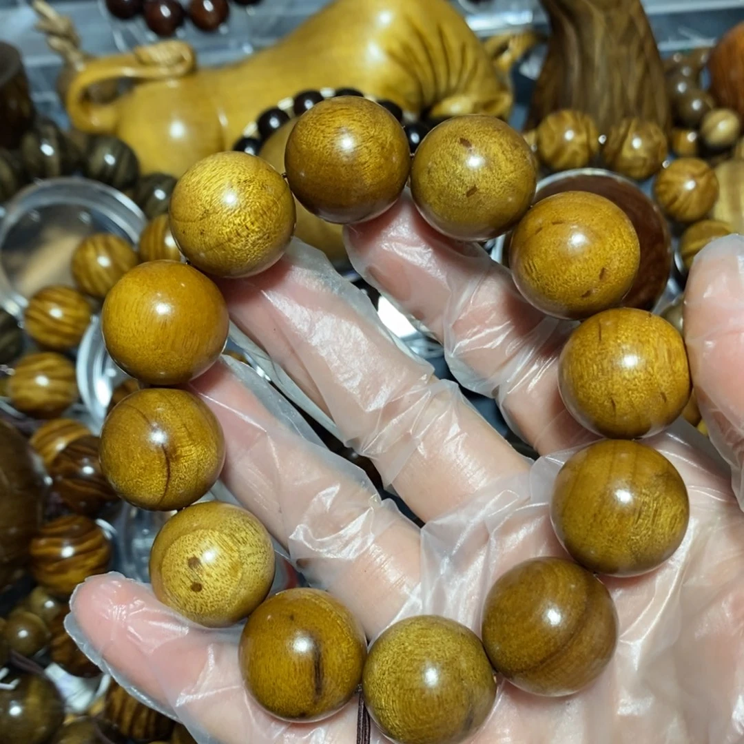 金丝楠木雕工艺品20