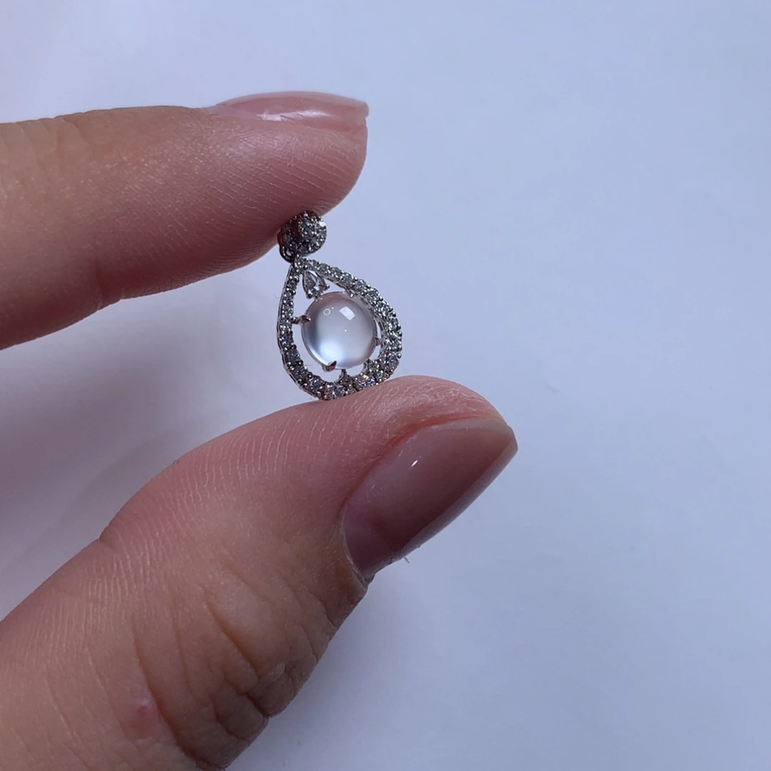 翡翠未镶嵌颈饰水滴蛋面锁骨链