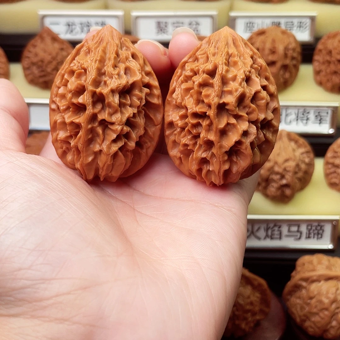 文玩核桃吊坠招财鼠40尺841