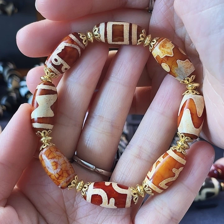 玛瑙/玉髓颈饰未镶嵌合金