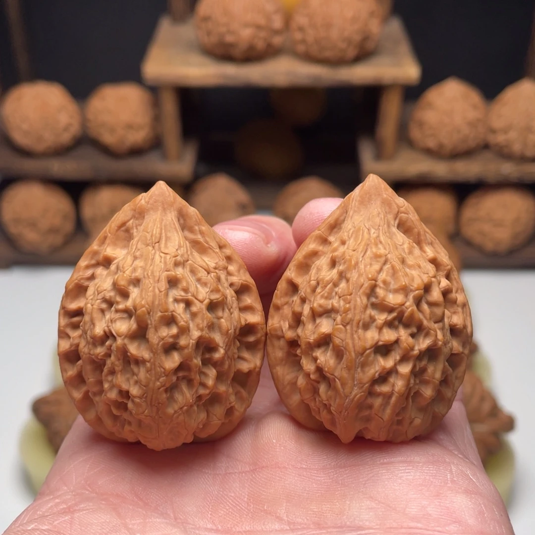 吊坠文玩核桃全品吸血鬼 长治官帽