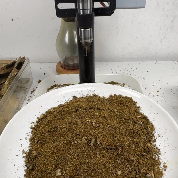 沉香碎屑沉香开播福利海南沉香钻珠子熏香粉