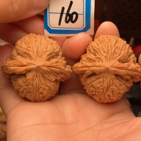 文玩核桃吊坠南疆45