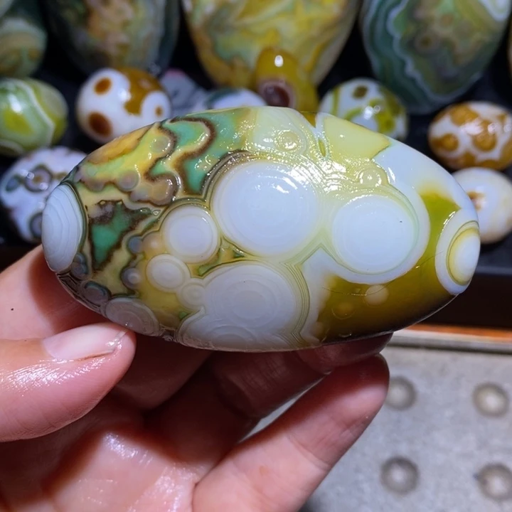 未镶嵌玛瑙/玉髓珠宝半成品13