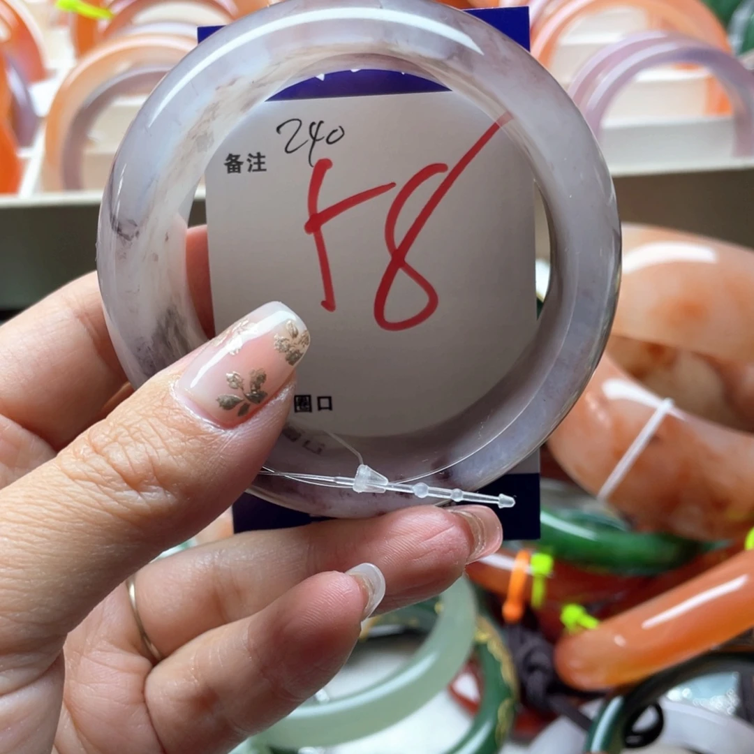 石英质玉未镶嵌手镯