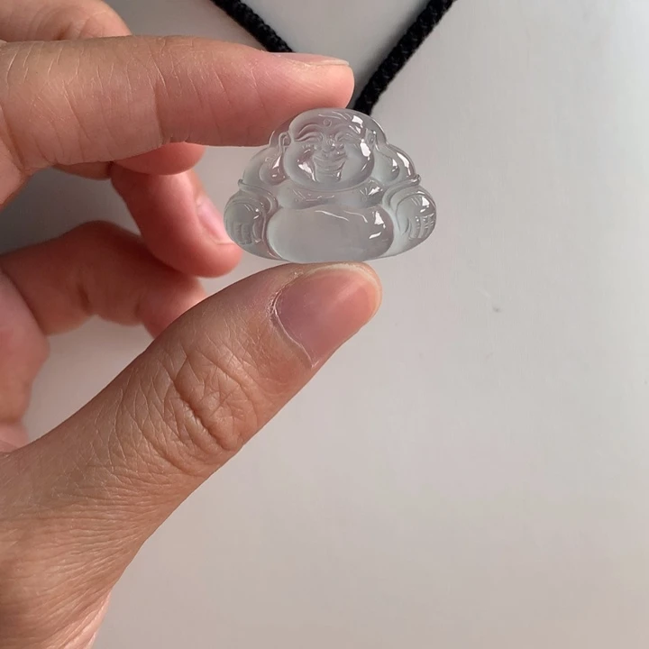 翡翠挂件未镶嵌….