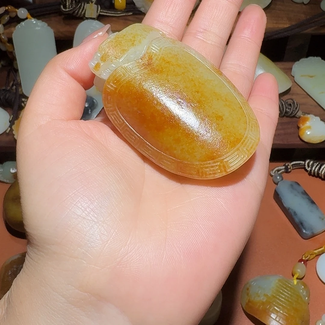 旺***福和田玉未镶嵌车挂