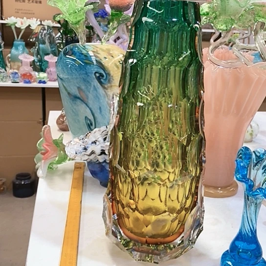 琉璃花瓶高39厘米口径6厘米