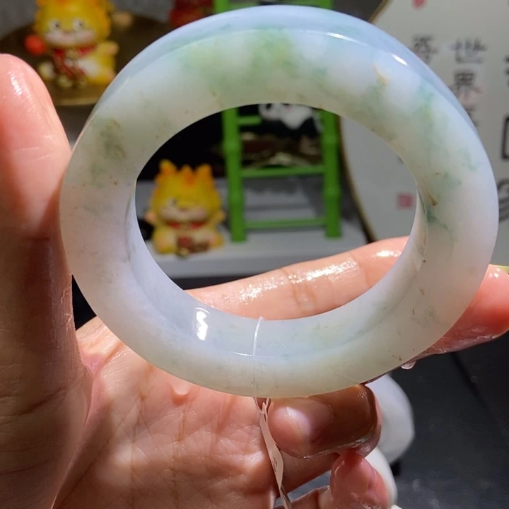 定制翡翠未镶嵌手镯定制