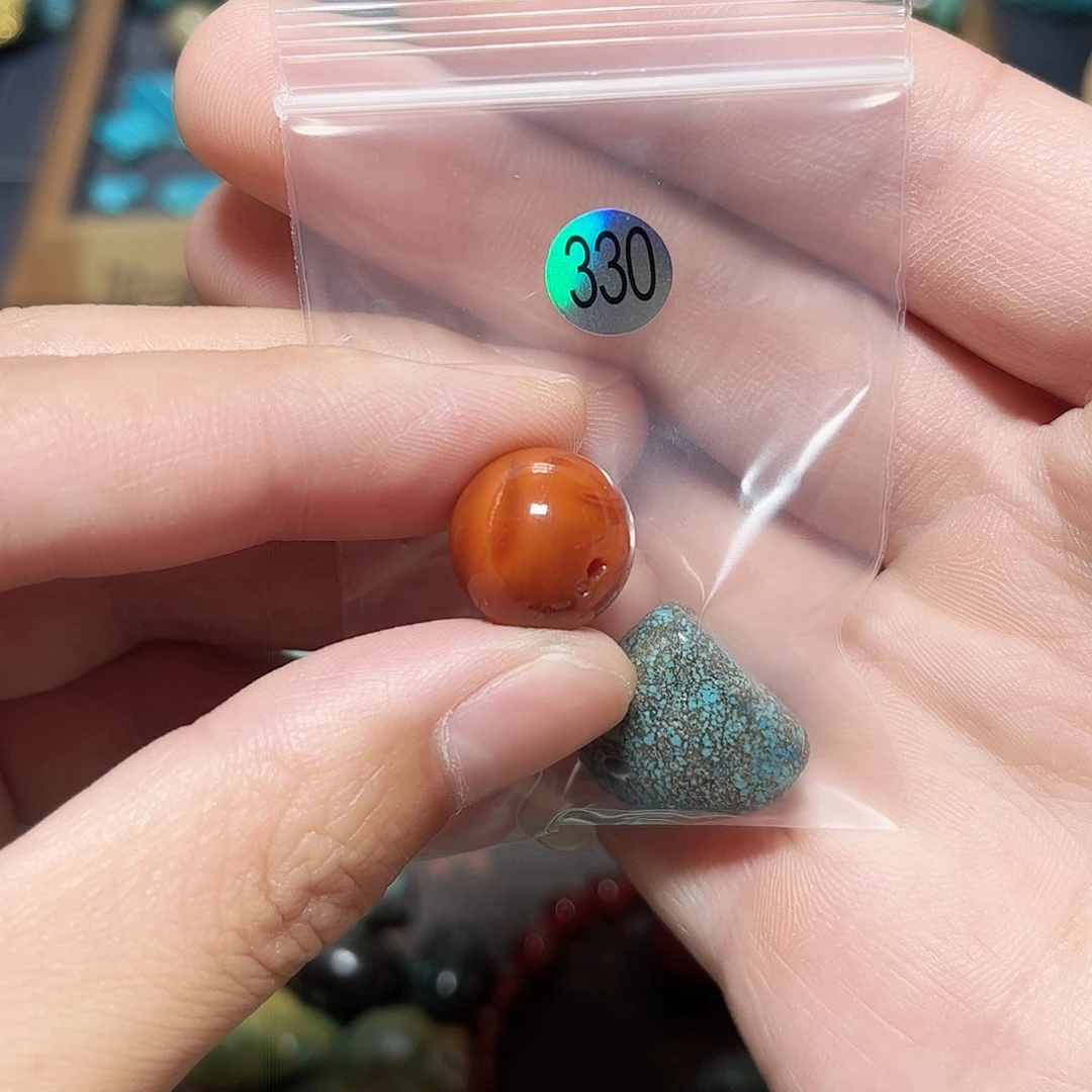 白***狼玛瑙/玉髓未镶嵌圆珠桶珠老型手串！！