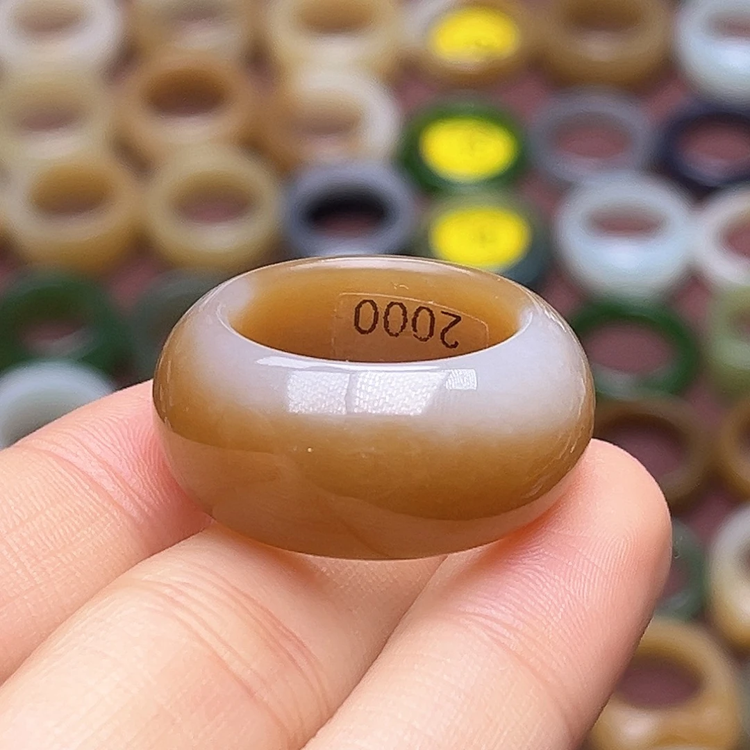 和田玉未镶嵌戒指19.5雪顶咖啡