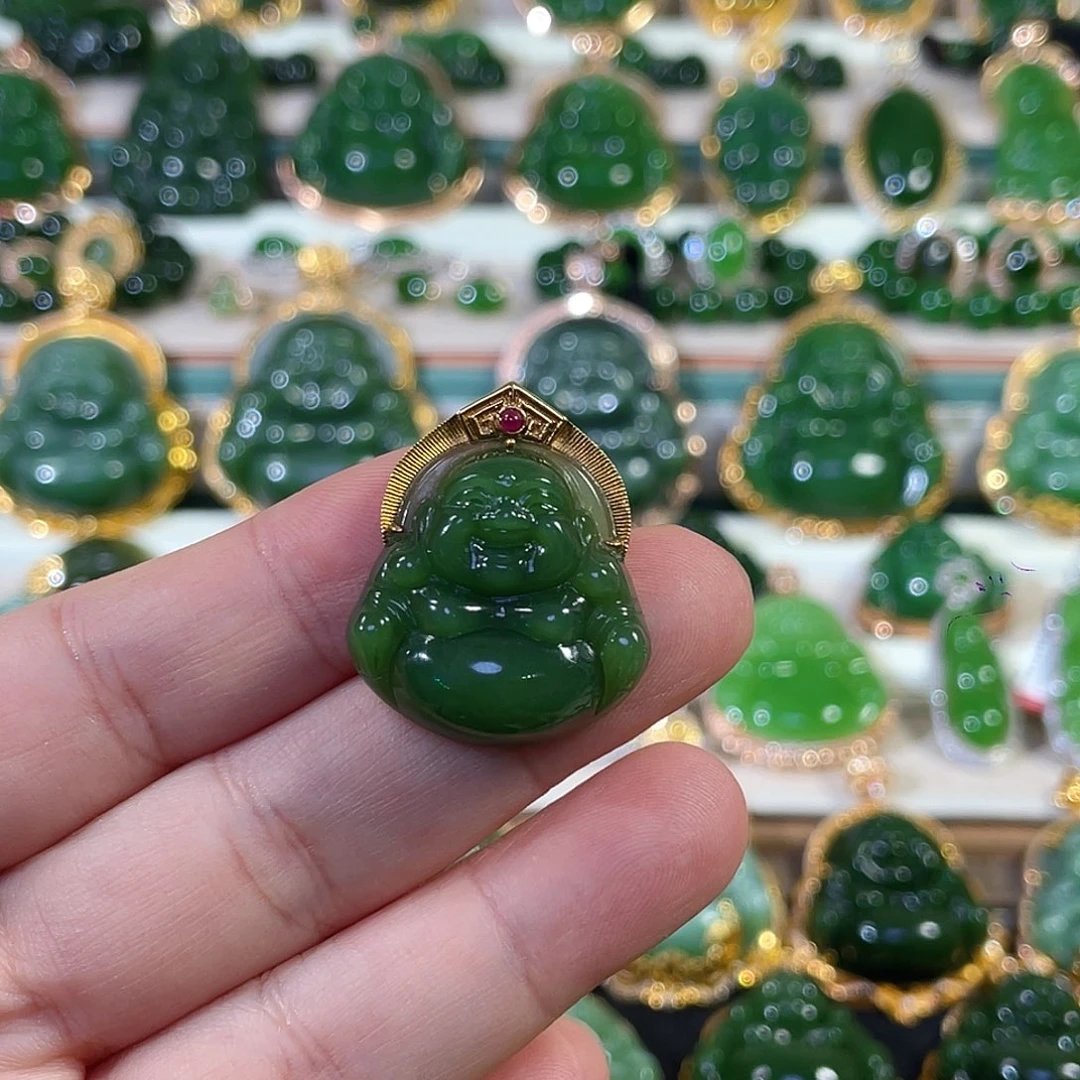 和田玉（碧玉）18K金镶嵌颈饰辣绿佛公25mm