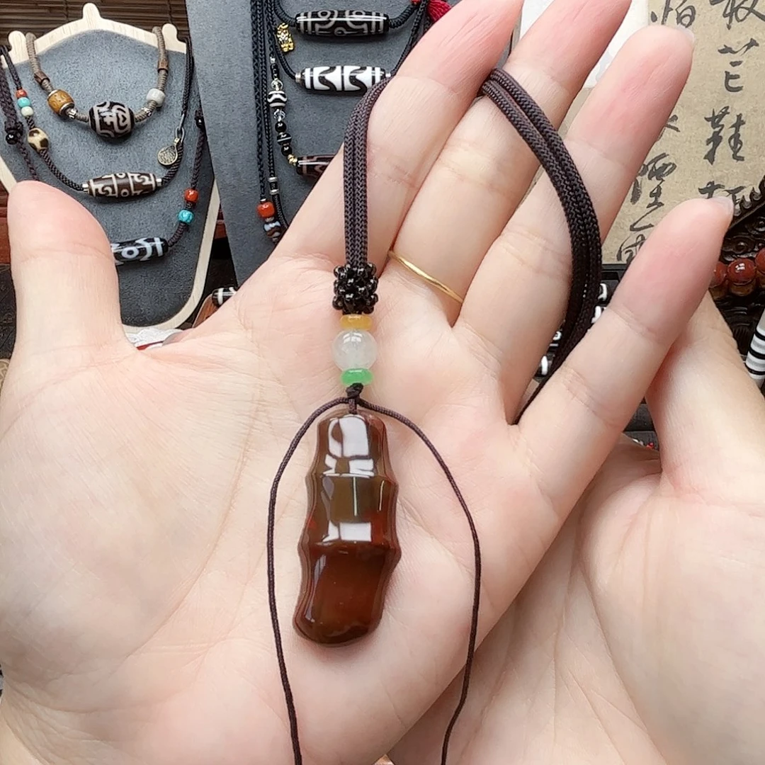 合金颈饰玛瑙/玉髓