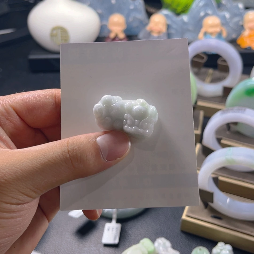 翡翠未镶嵌颈饰✨****✨貔貅