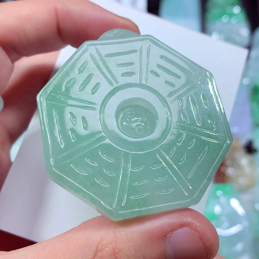 翡翠未镶嵌颈饰缅甸翡翠