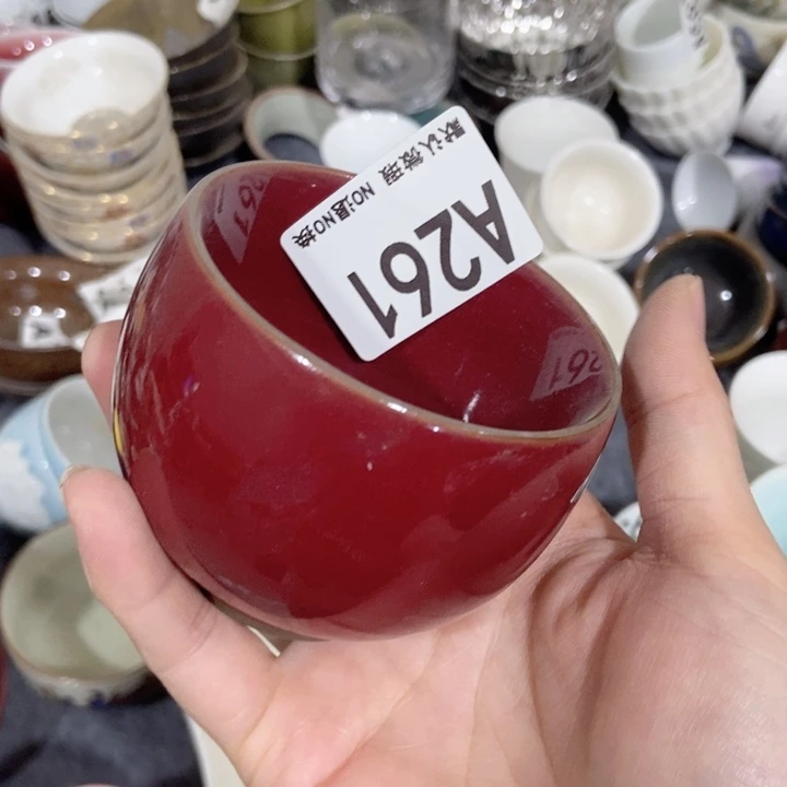 曹****淼茶具微瑕，介意勿拍