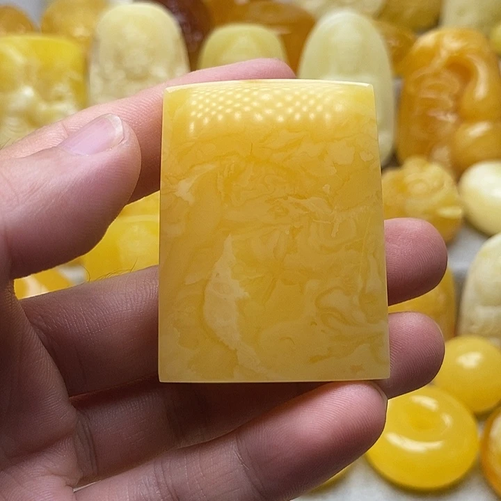 琥珀颈饰未镶嵌琥珀蜜蜡吊坠