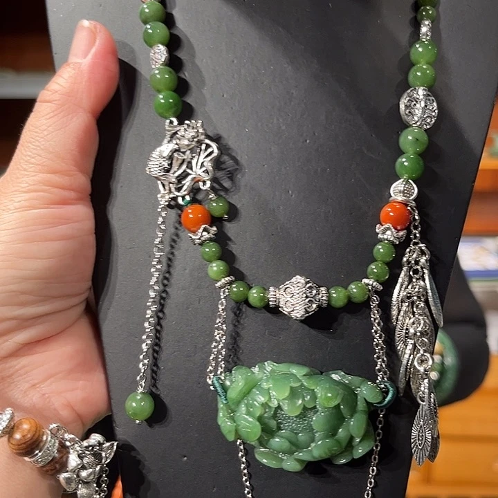 颈饰未镶嵌和田玉