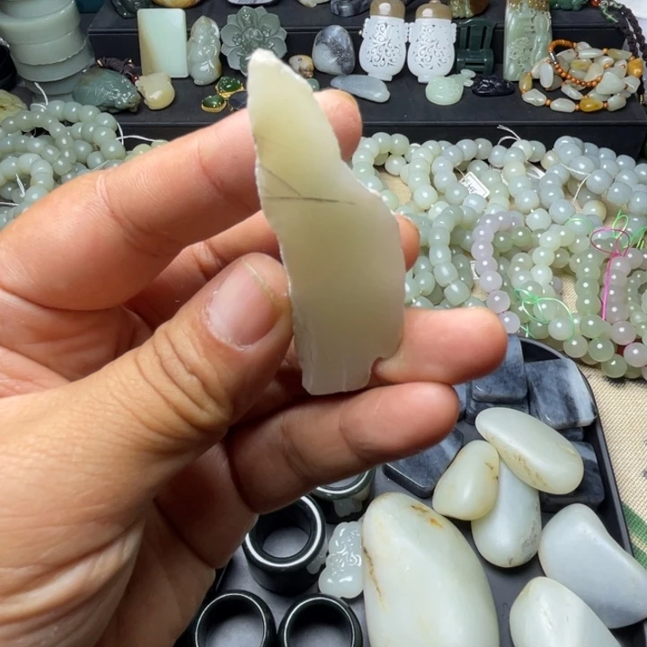 未镶嵌和田玉珠宝半成品