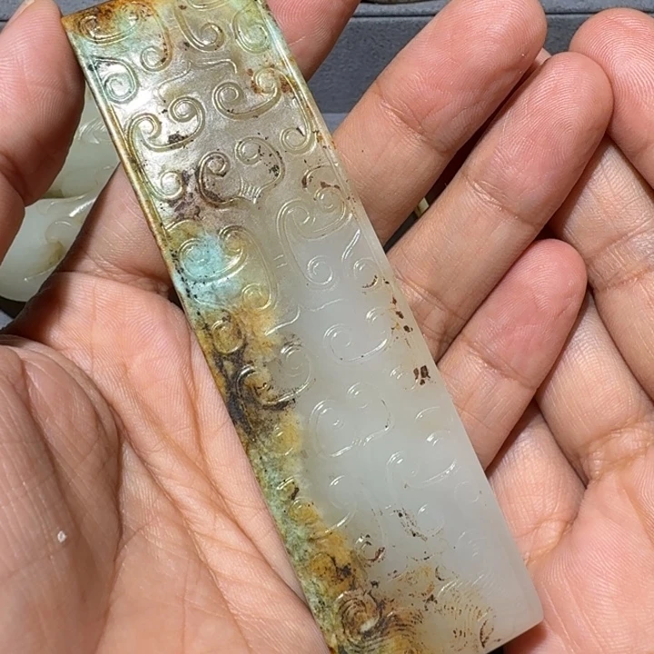 乐***姐颈饰未镶嵌和田玉