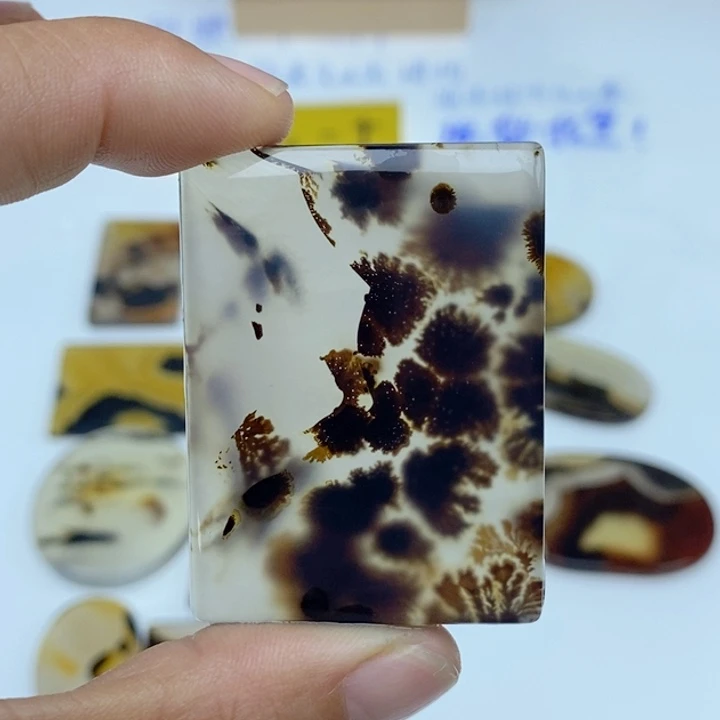 我***y未镶嵌玛瑙/玉髓珠宝半成品打孔不退换