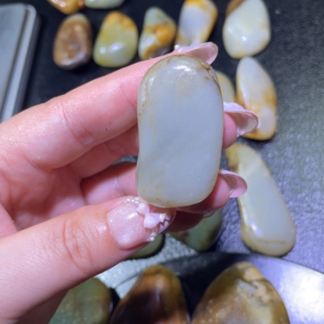 【闪购商品】颈饰未镶嵌和田玉