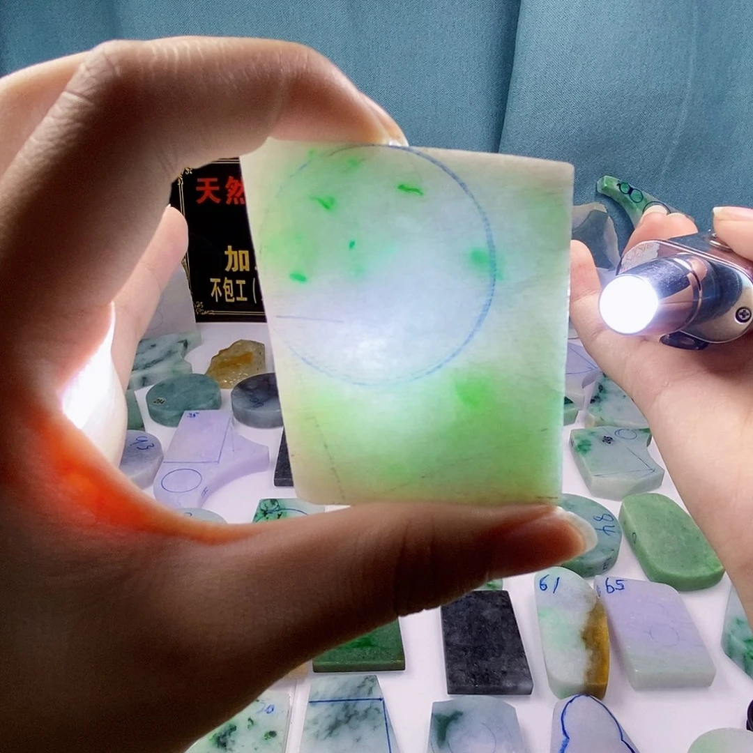 颈饰未镶嵌翡翠翡翠