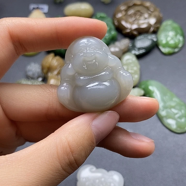 颈饰未镶嵌和田玉忧**单