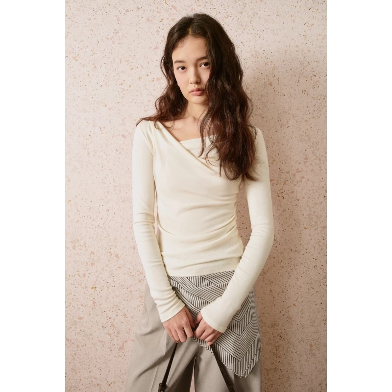 【南法假日】不对称褶皱设计感斜肩T恤2025秋季新款