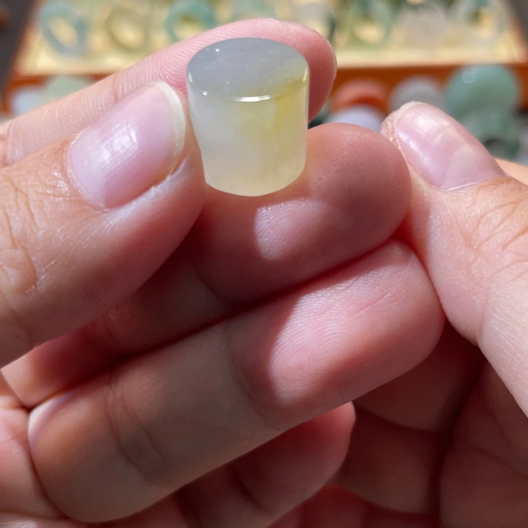 定制翡翠未镶嵌天然翡翠12冰黄微瑕